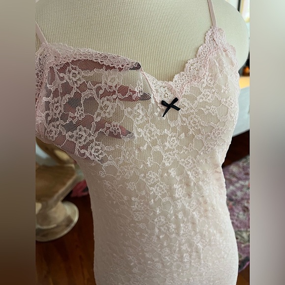 Y2K 200’s Victorias Secret lace slip - Picture 3 of 5